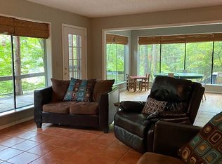 272 Peace Mountain Rd, Mountain View, AR 72560