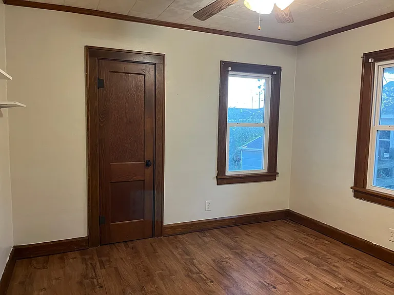 309 S Manning Ave — Photo 6