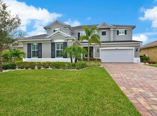 9448 Wrangler Dr, Lake Worth, FL 33467