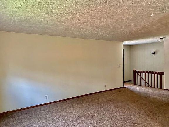 5th image of 4006 Bel Air Dr
