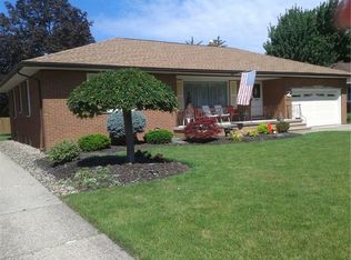 6390 Manchester Rd, Parma, OH 44129