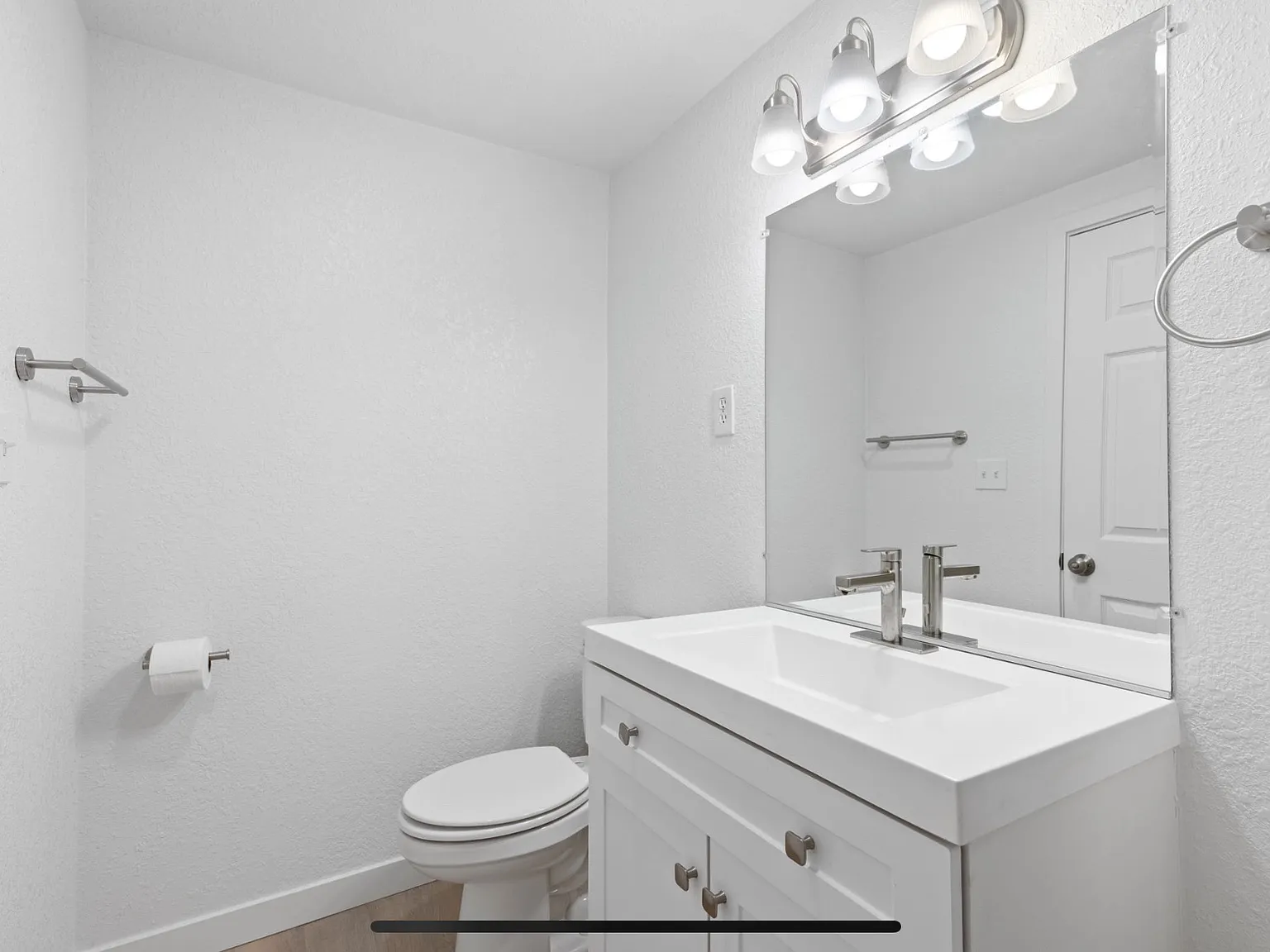 4 bed, 1486 sqft, $2,450 — Photo 3