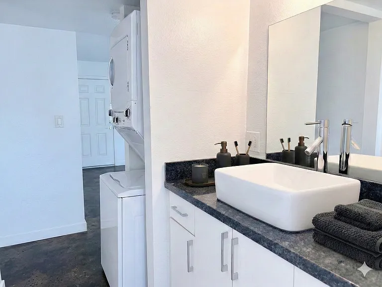 Fairmount Villas — Photo 33