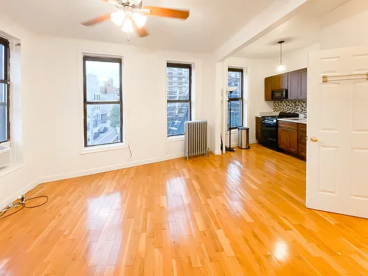 Rented by MySpaceNYC | media 9