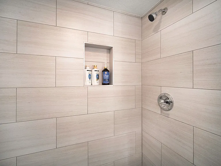 Winterhawk Dr — Photo 33