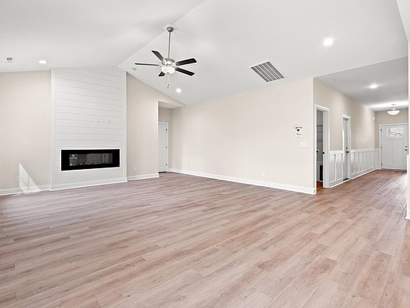 4th image of 1421 Loop Circle #Southport w/Bonus