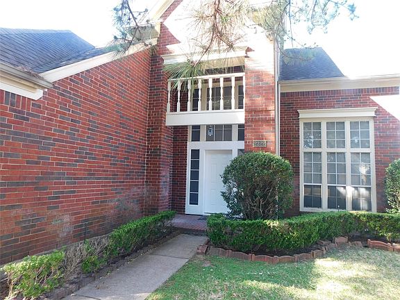 2nd image of 2322 Edgewood Dr