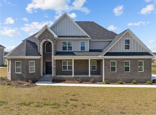198 Southerland Peak Dr, Raeford, NC 28376