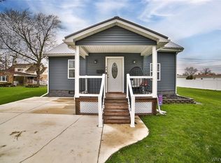 44 Meadowlawn Rd, Buffalo, NY 14225