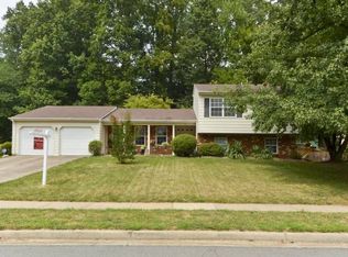 6034 Ridge Ford Dr, Burke, VA 22015