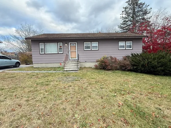 96 Beacon St, Lawrence, MA 01843