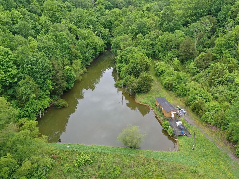 Cabin overlooking a beautiful fishing pond