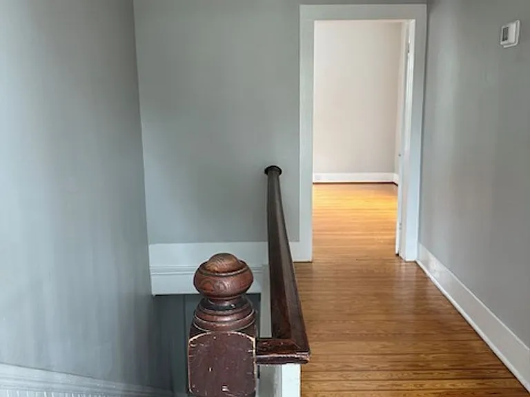 421 E 2nd St — Photo 22