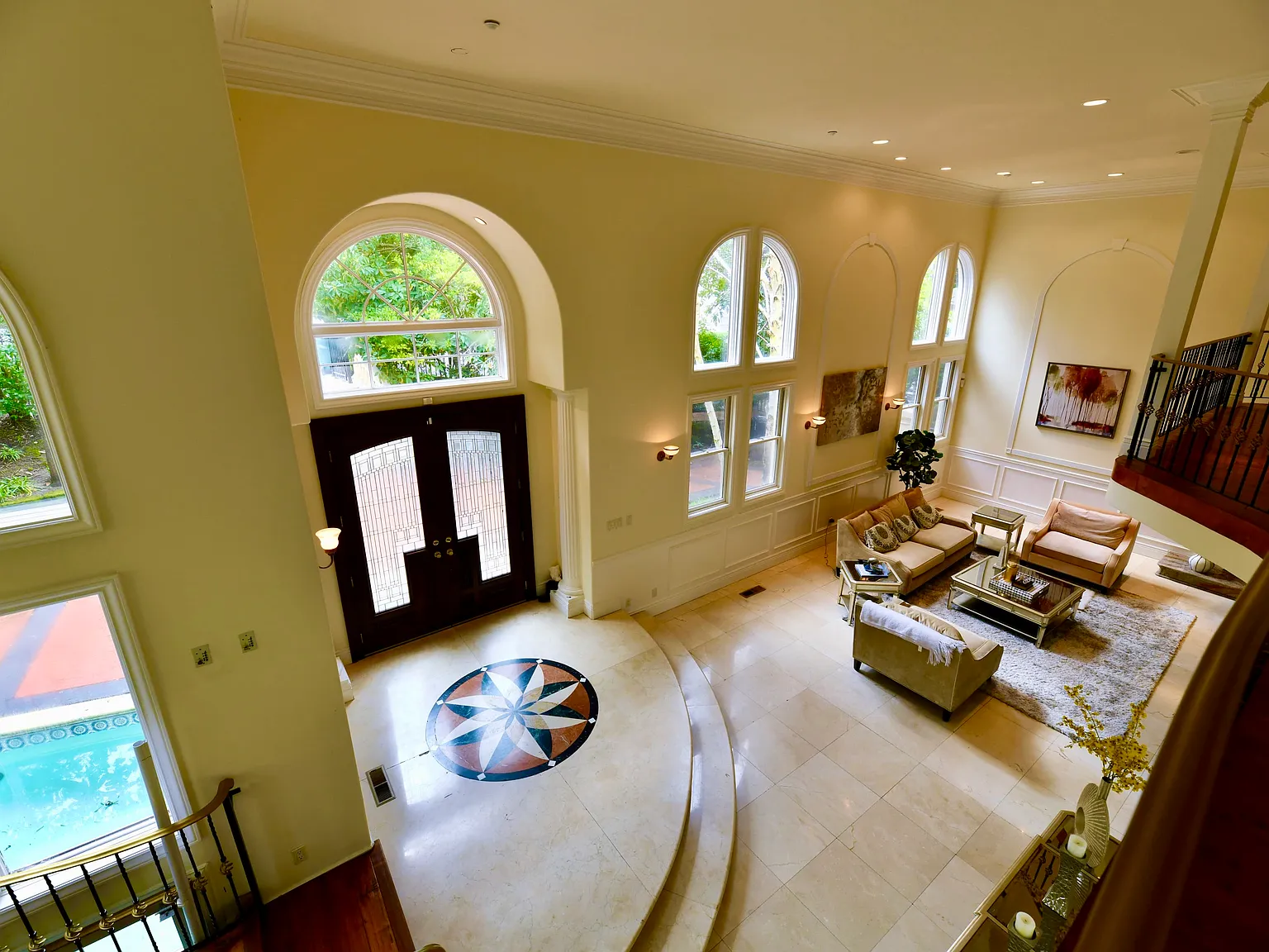 4 bed, 4700 sqft, $15,400 — Photo 4