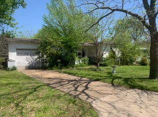 2121 N Hickory St, Sherman, TX 75092