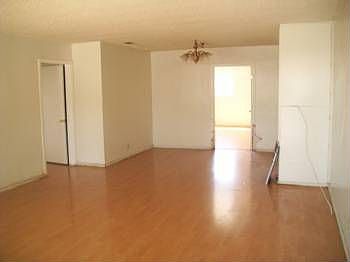 3rd image of 435 Santa Paula Ave