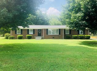 303 Cloverdale Rd, Shelbyville, TN 37160