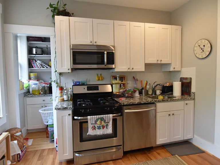 9 Greenway Ct #2 — Photo 7