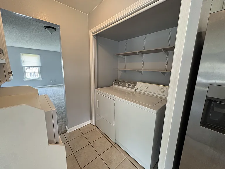 1501 Antler Cir — Photo 32