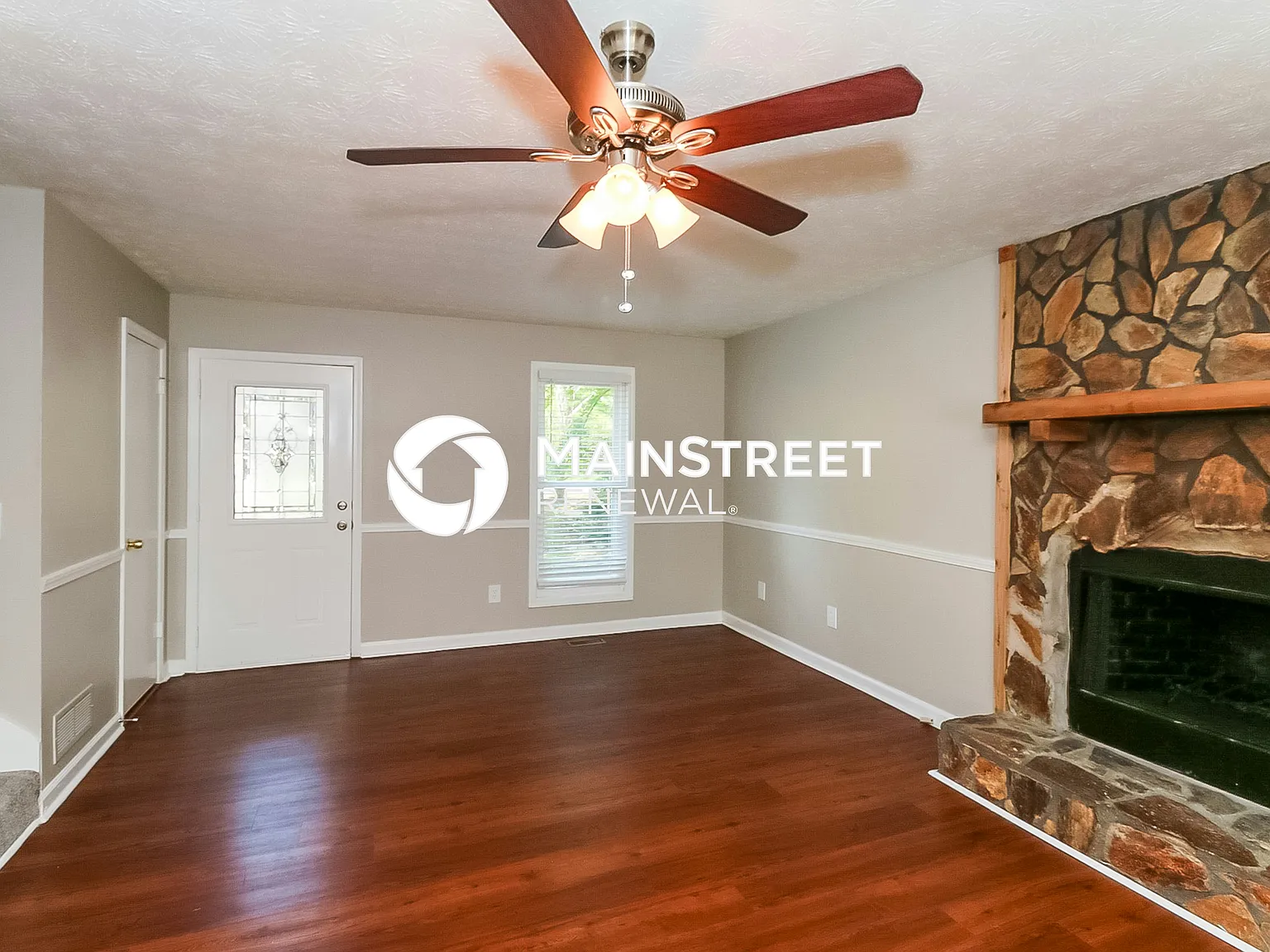 590 Mary Erna Dr — Photo 4
