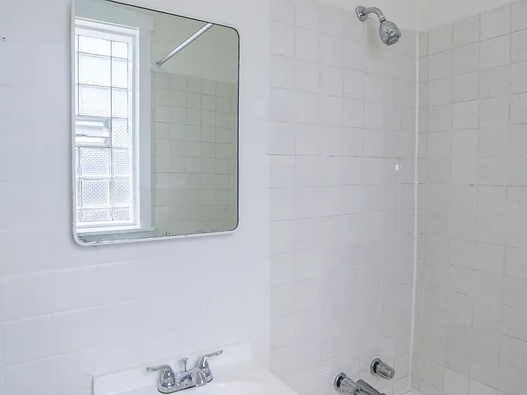 5052 N Glenwood Ave #2 — Photo 8