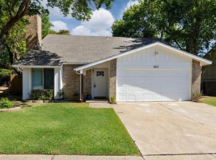 3615 Ravenhill Ln, Arlington, TX 76016