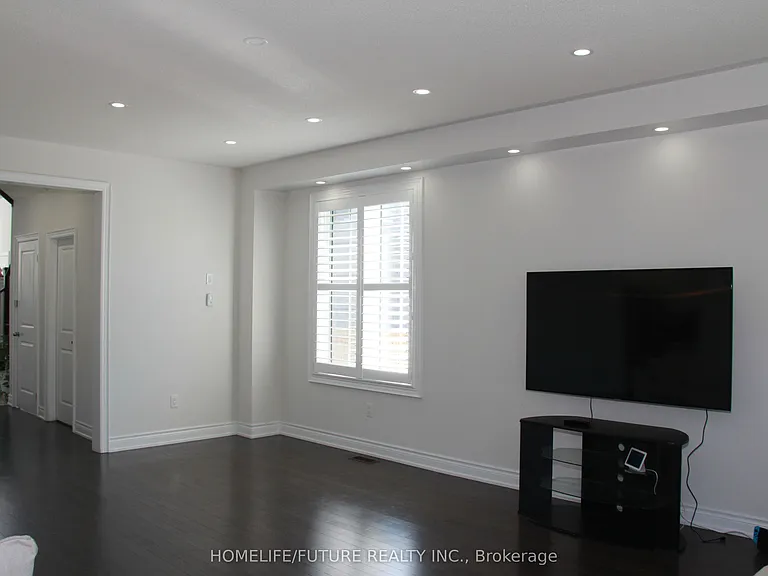 52 Mac Frost Way #MAIN 2ND — Photo 4