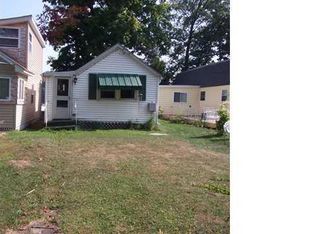 54 S Sunset Is, Wilson, NY 14172