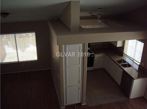 3rd image of 9688 Silver Mine St