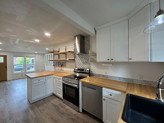 5th image of 527 S 50th St