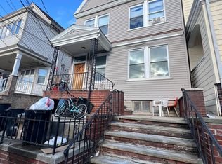 129 W 27th St APT 1, Bayonne, NJ 07002