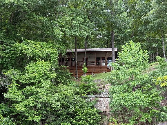 3rd image of 530 County Road 208