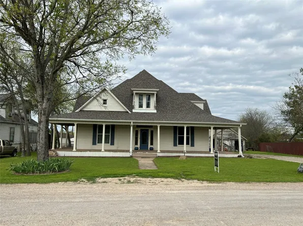 212 Richards, Italy, TX 76651