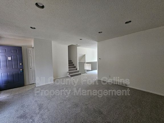 3rd image of 4406 Hummingbird Dr