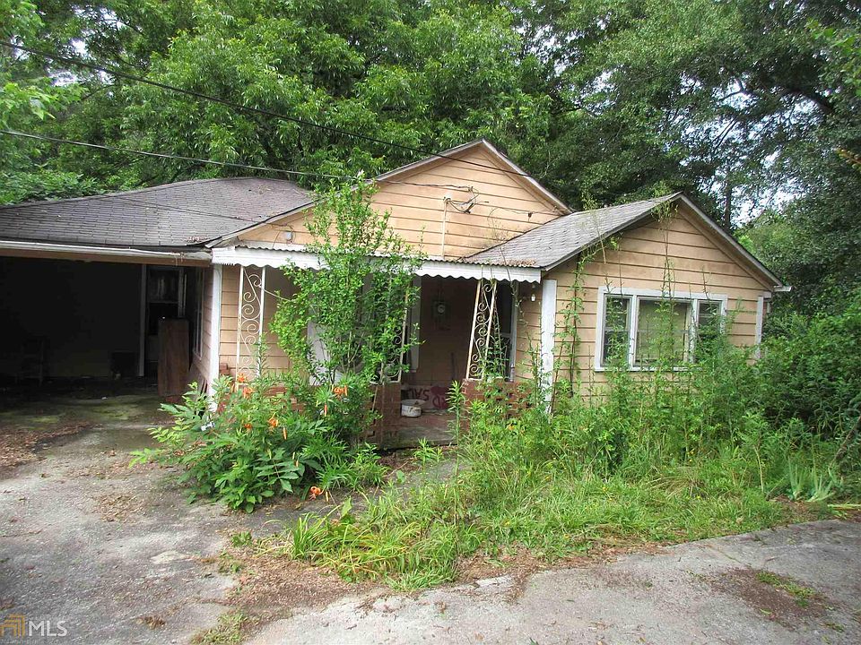 2nd image of 2056 Highway 20 NE