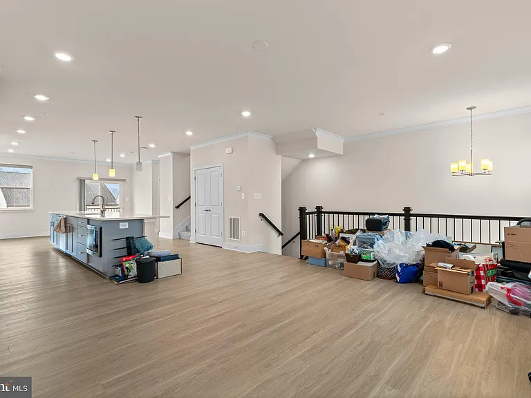 7638 Quartzite Ln — Photo 5