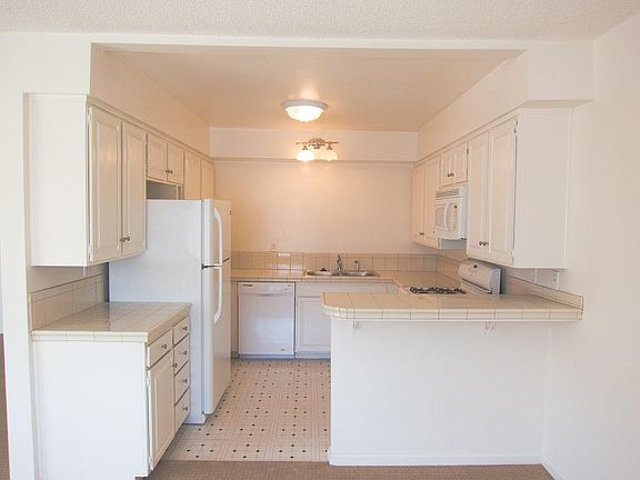 4th image of 853 18th St