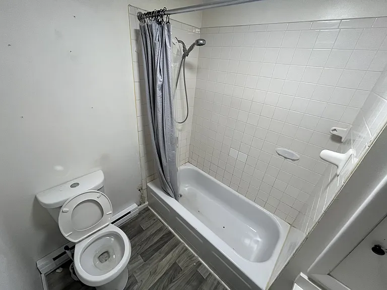 104 Isabella Ave #2 — Photo 7