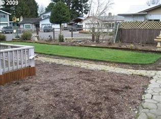 761 66th St, Springfield, OR 97478