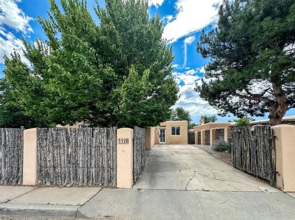 1126 Morning Dr, Santa Fe, NM 87507