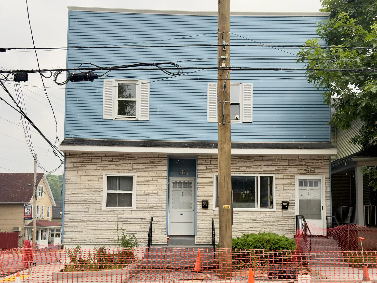 3 bed, 1.0 bath, 1000 sqft, $1,500 — Photo 1