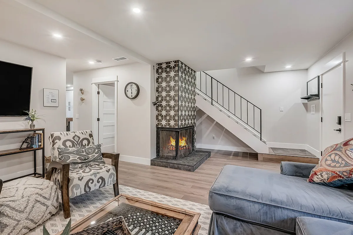 Building Photo - 839 Del Mar Downs Rd #B