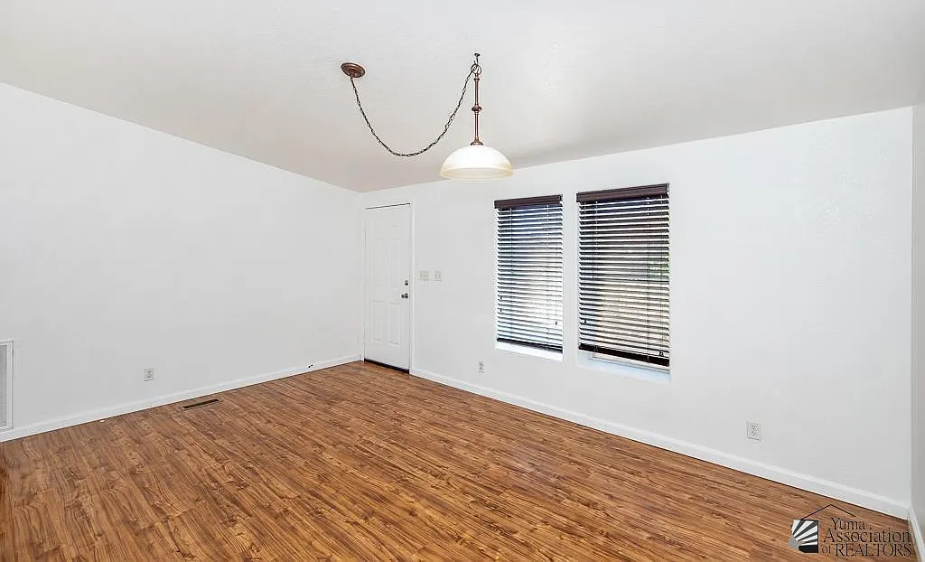 3 bed, 2.0 bath, 1540 sqft, $1,750 — Photo 3