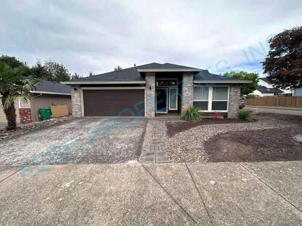 14989 SE Sedona Dr, Clackamas, OR 97015