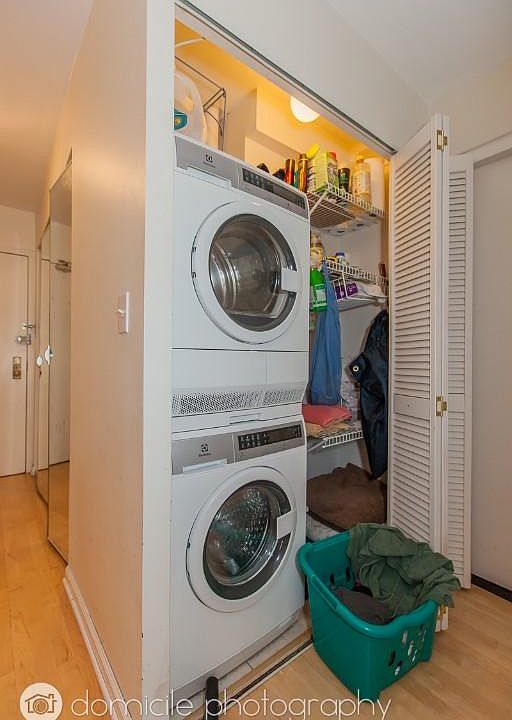 1st image of 223 E Pearson St #1503