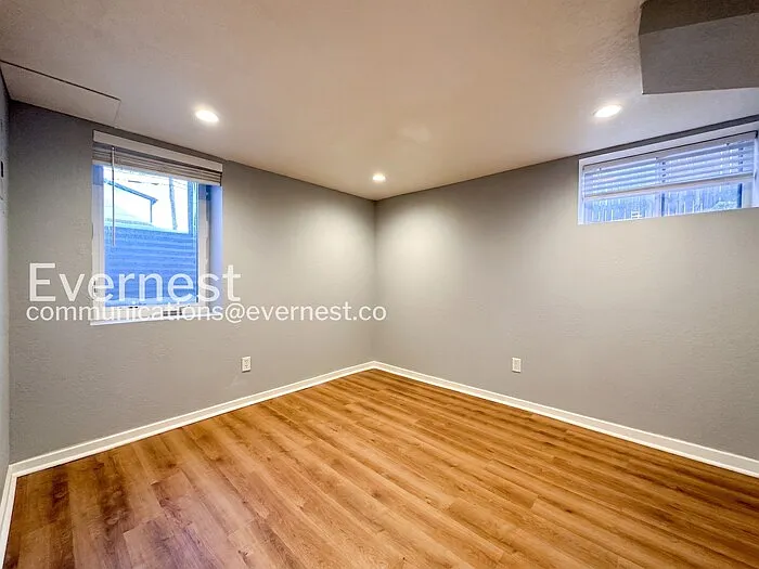 2375 S Lincoln St — Photo 10