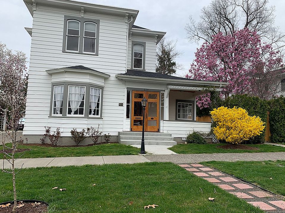 229 Newell St, Walla Walla, WA 99362 Zillow