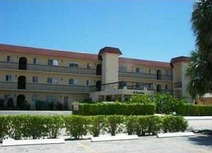 1st image of 1410 S Federal Hwy APT 202