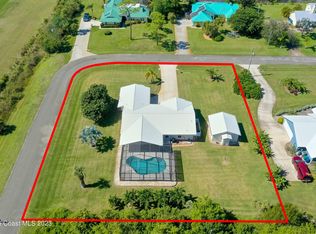 702 W Fischer Cir, Sebastian, FL 32958