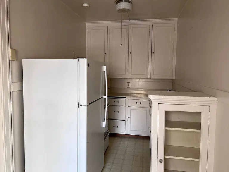 UW01 Levere-4105 Brooklyn Ave NE — Photo 13